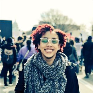 Meet your Posher, Mia